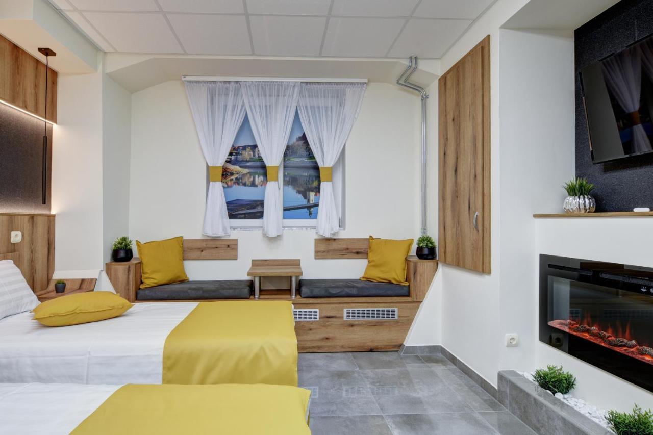 Riverside Inn - Dunaparti Szuteren Győr Zewnętrze zdjęcie