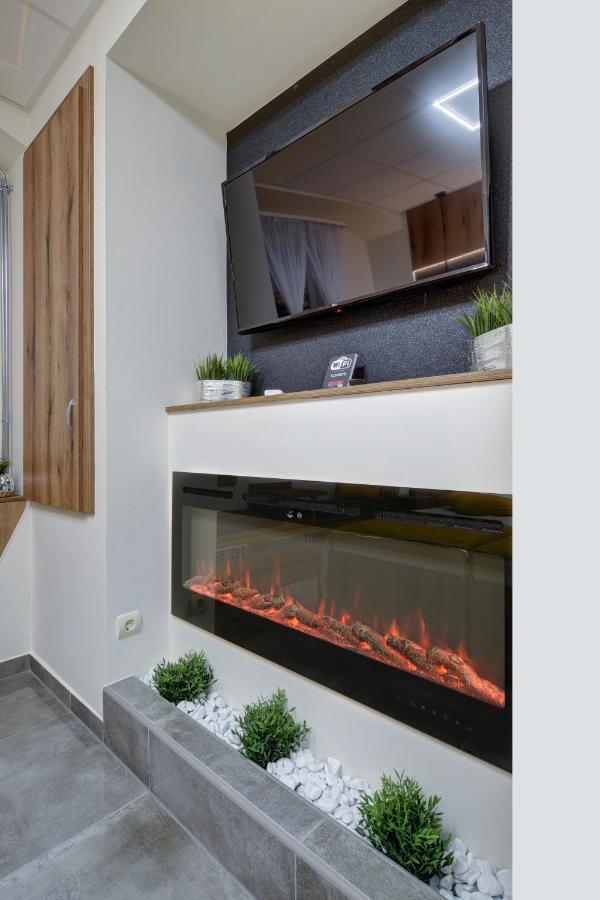 Riverside Inn - Dunaparti Szuteren Győr Zewnętrze zdjęcie